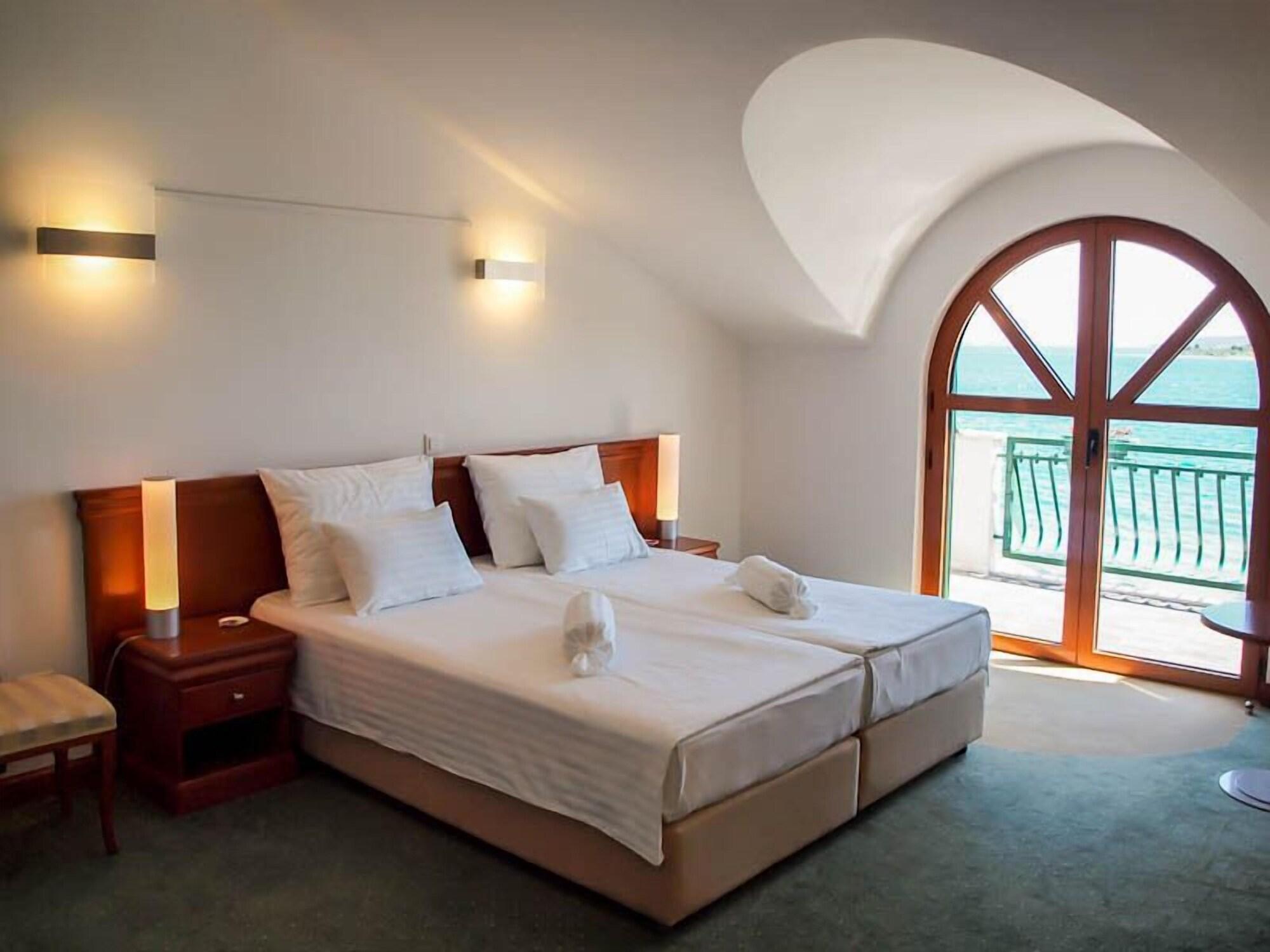 Hotel Villa Radin فوديس المظهر الخارجي الصورة