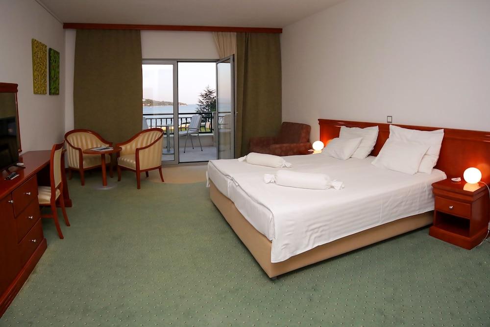 Hotel Villa Radin فوديس المظهر الخارجي الصورة