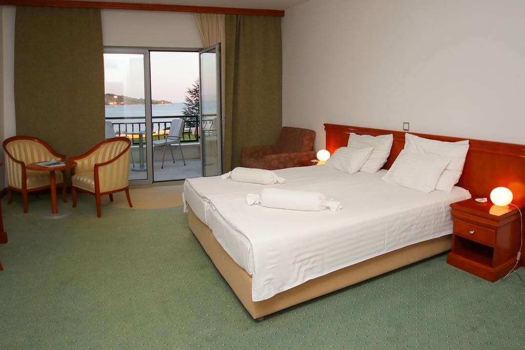 Hotel Villa Radin فوديس المظهر الخارجي الصورة